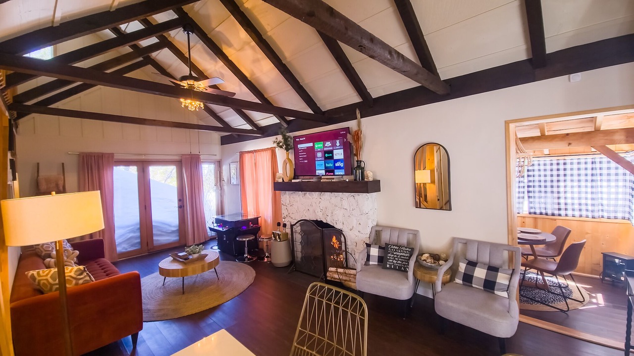 Photo of Livingroom in Twin Peaks