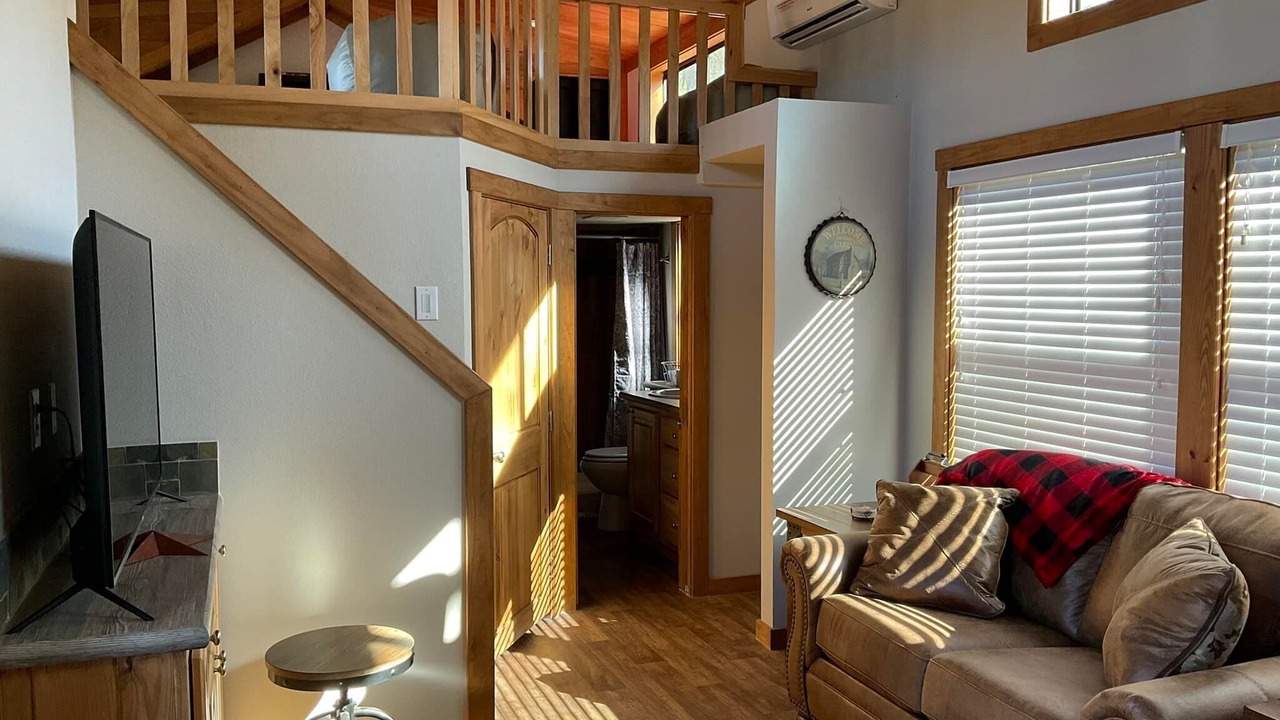 Photo of Livingroom in Mount Vernon