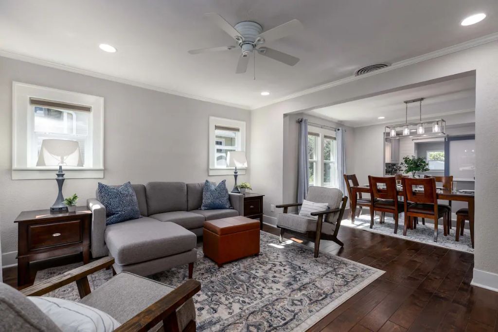Photo of Livingroom in Arlington Heights
