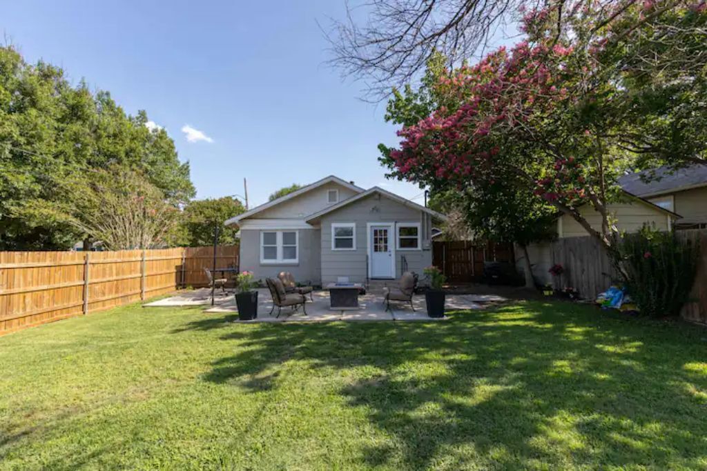 Photo of Outdoor in Arlington Heights