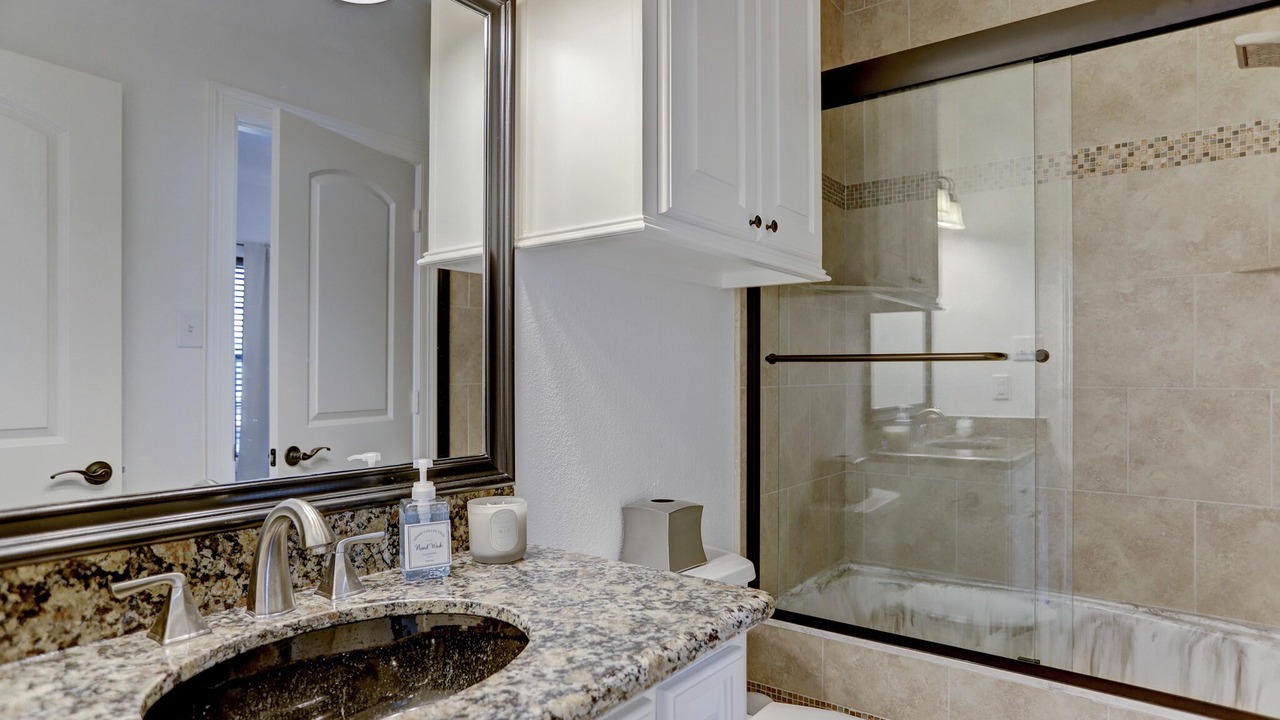 Photo of Bathroom in Willis