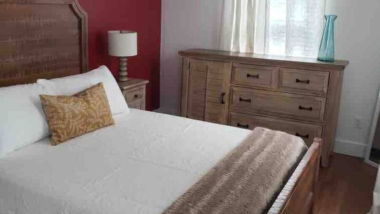 Photo of Bedroom in Neptune Beach