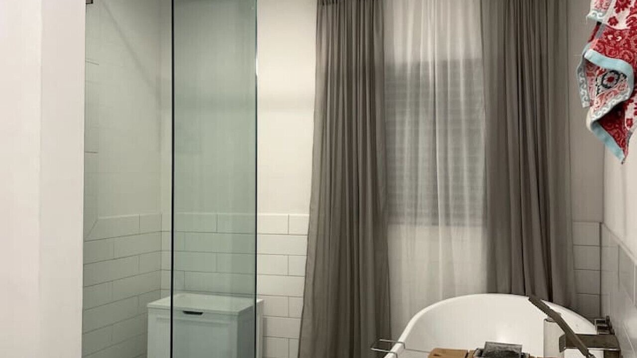 Photo of Bathroom in Neptune Beach