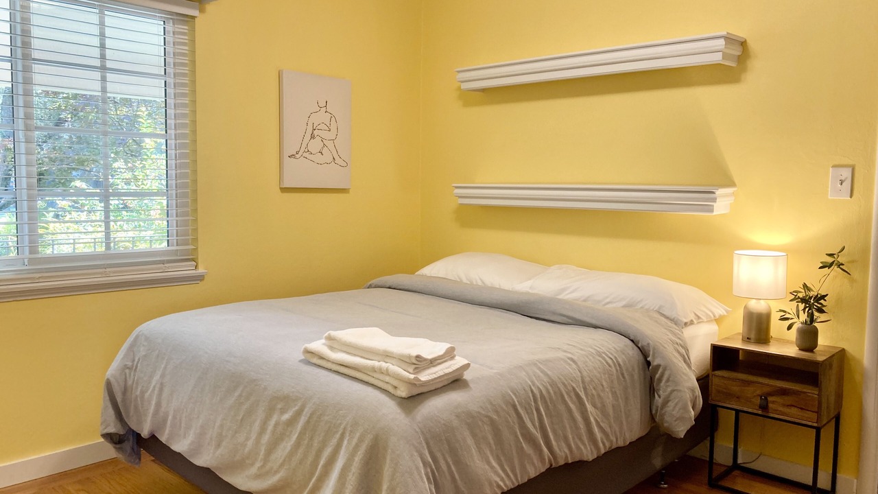 Photo of Bedroom in Arden-Arcade