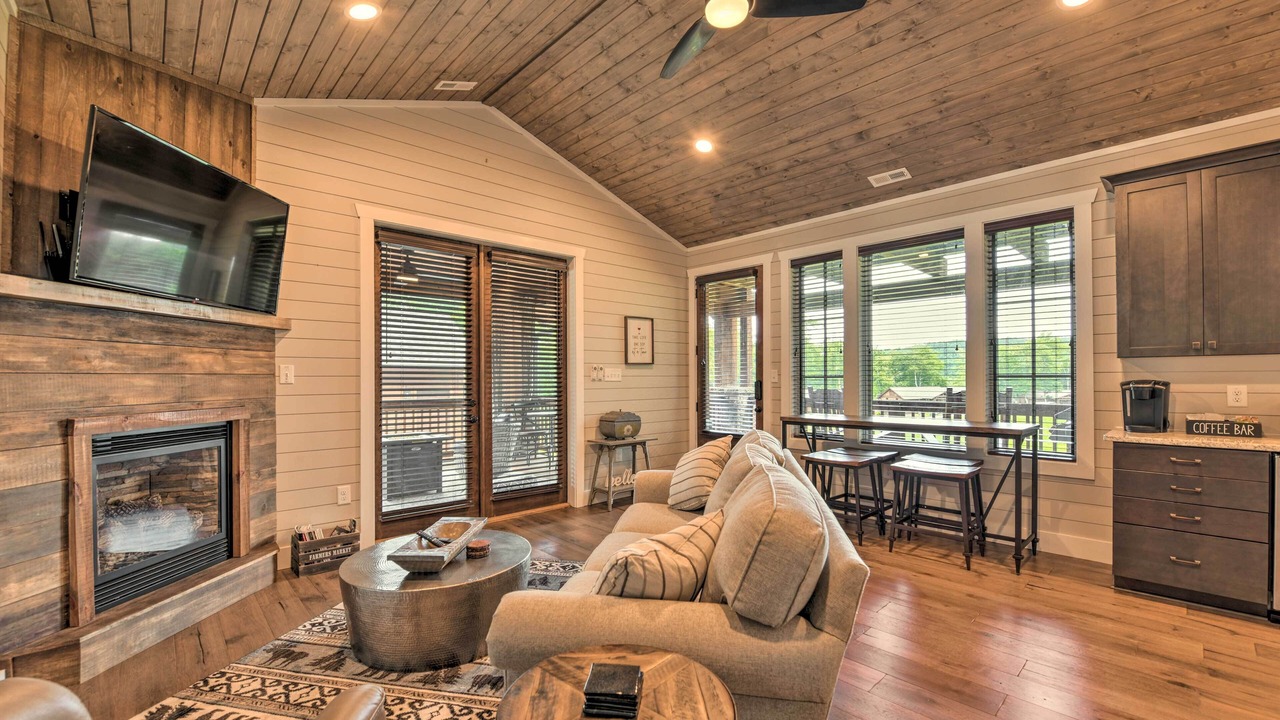 Photo of Bedroom in Glenville