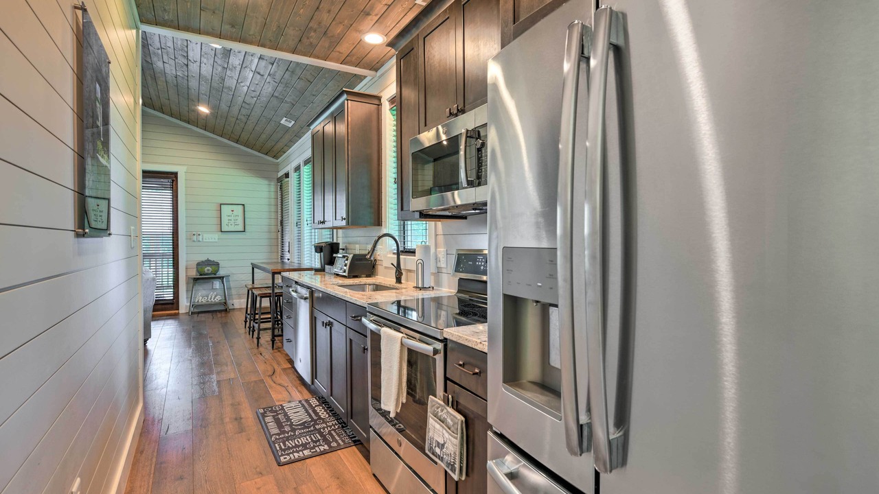 Photo of Kitchen in Glenville