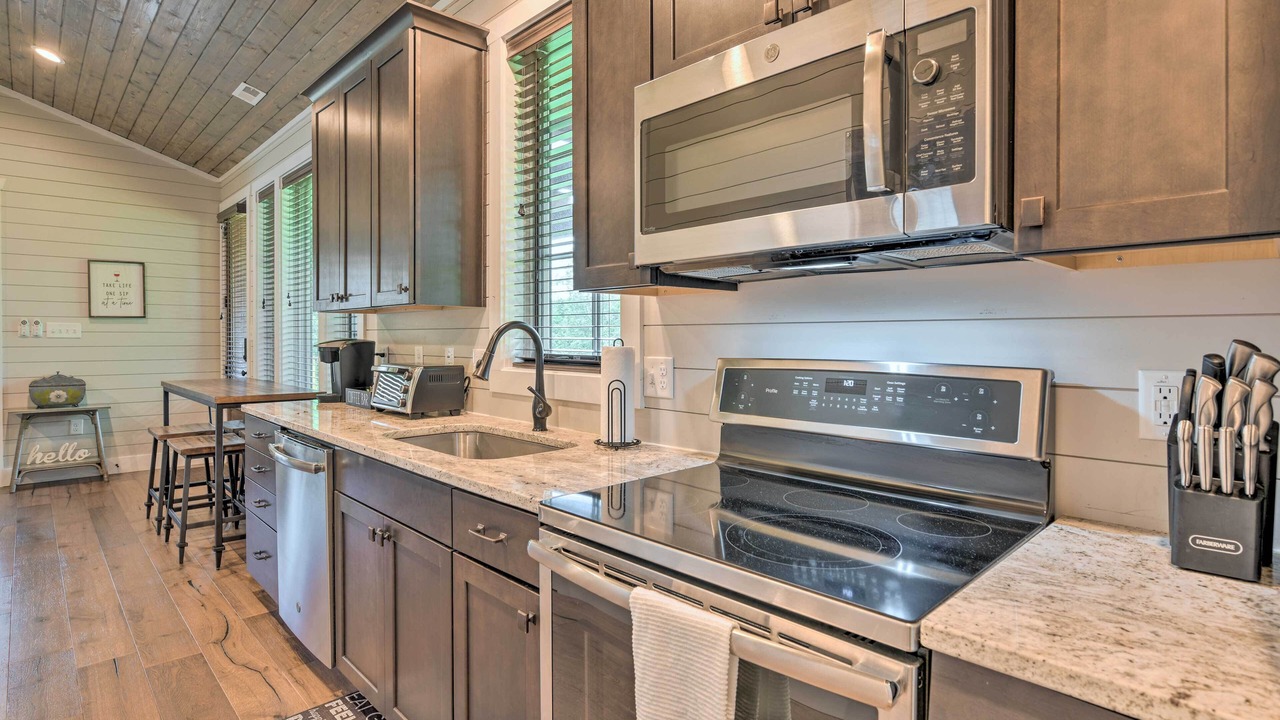 Photo of Kitchen in Glenville