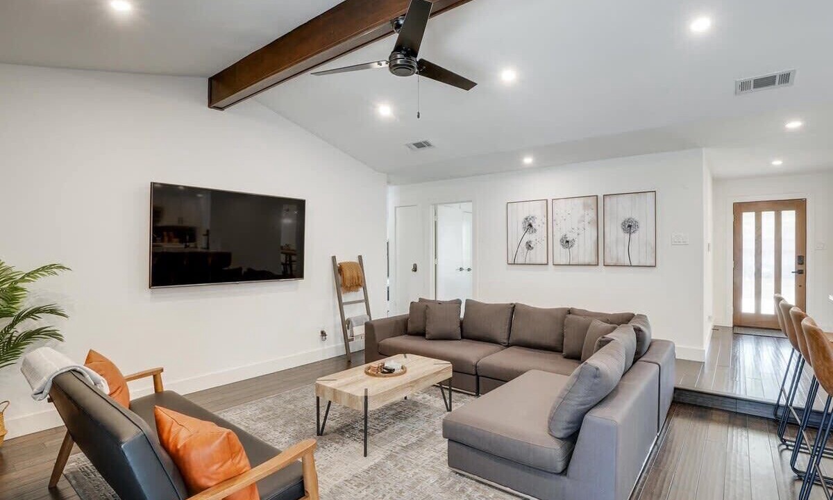 Photo of Livingroom in Plano