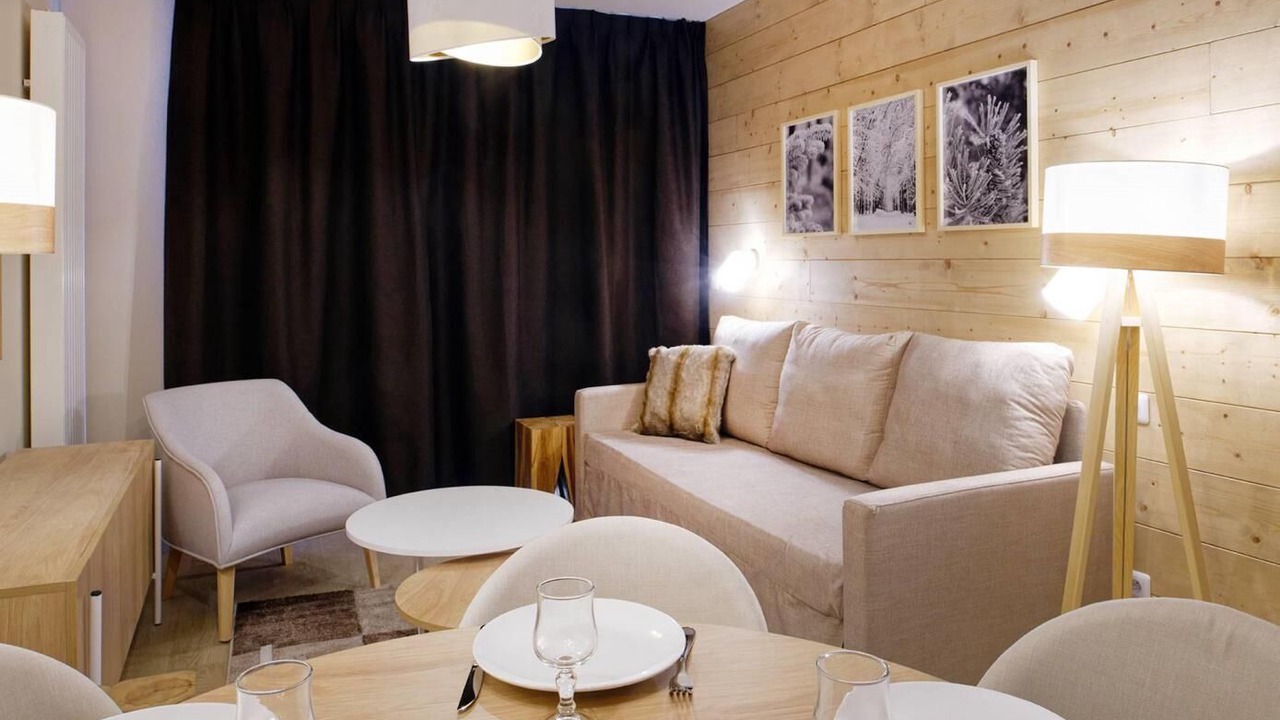 Photo of Livingroom in Eclose-Est