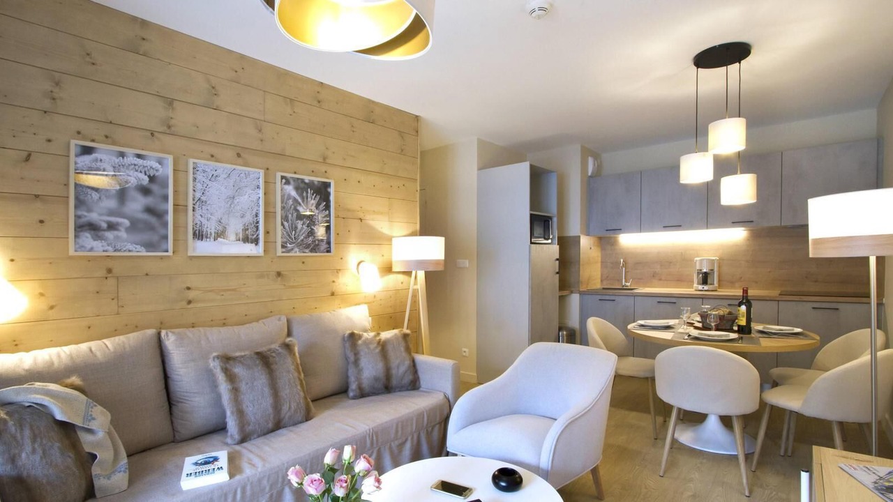 Photo of Livingroom in Eclose-Est