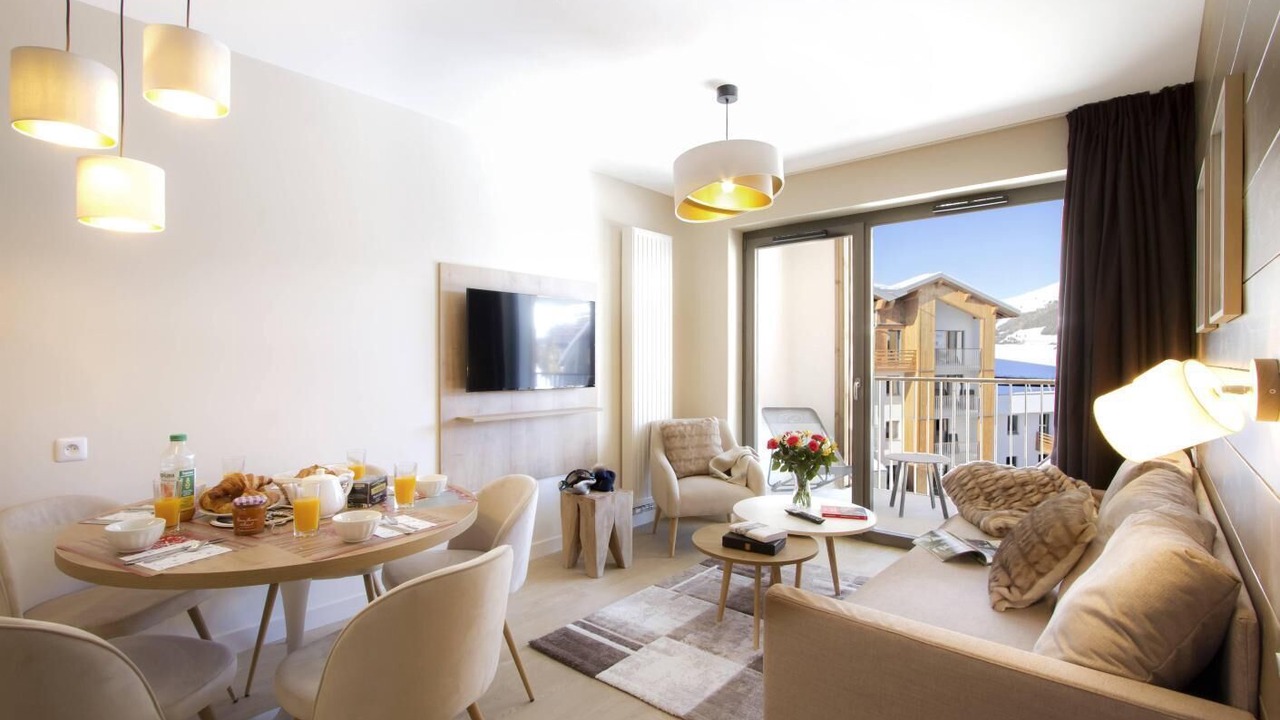 Photo of Livingroom in Eclose-Est