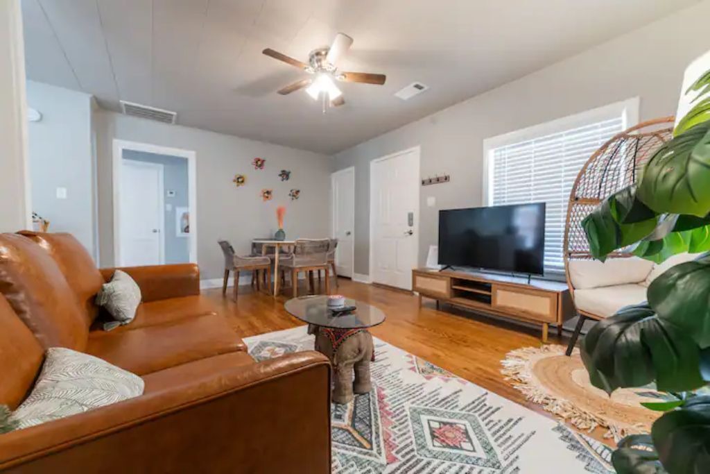 Photo of Livingroom in Benton