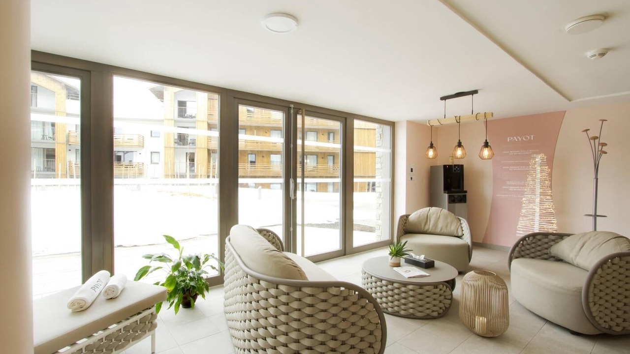 Photo of Livingroom in Eclose-Est