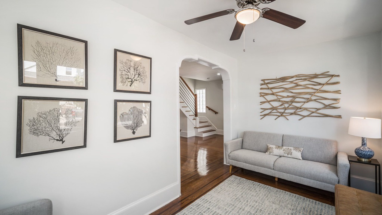 Photo of Livingroom in Margate City