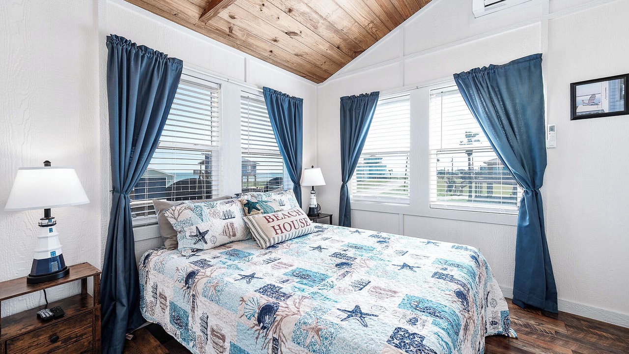 Photo of Bedroom in Cedar Lane