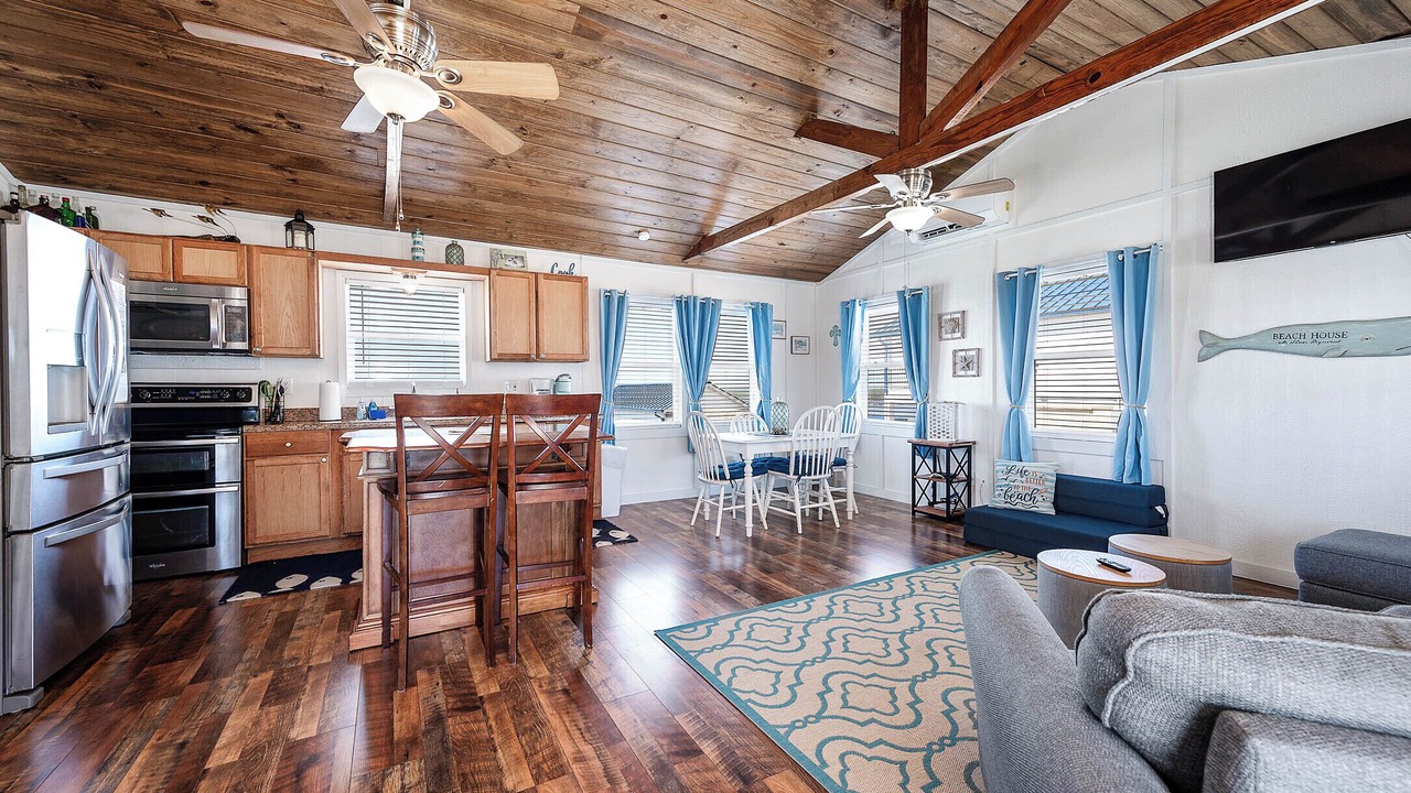 Photo of Livingroom in Cedar Lane