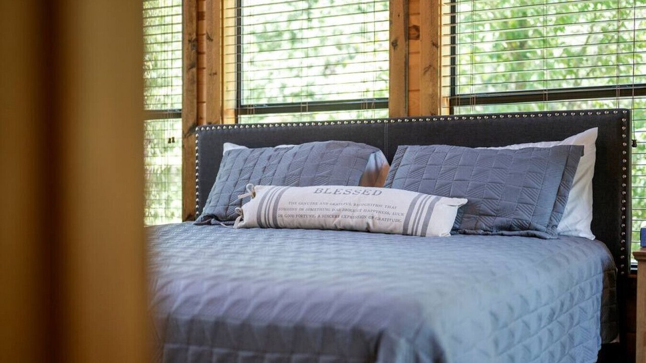 Photo of Bedroom in Broken Bow