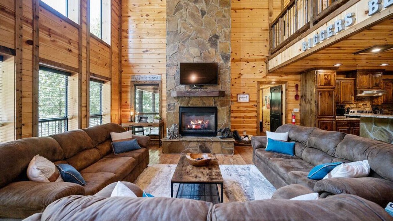 Photo of Livingroom in Broken Bow