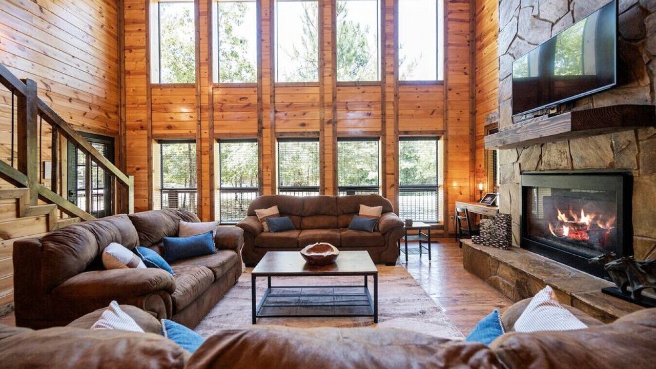 Photo of Livingroom in Broken Bow