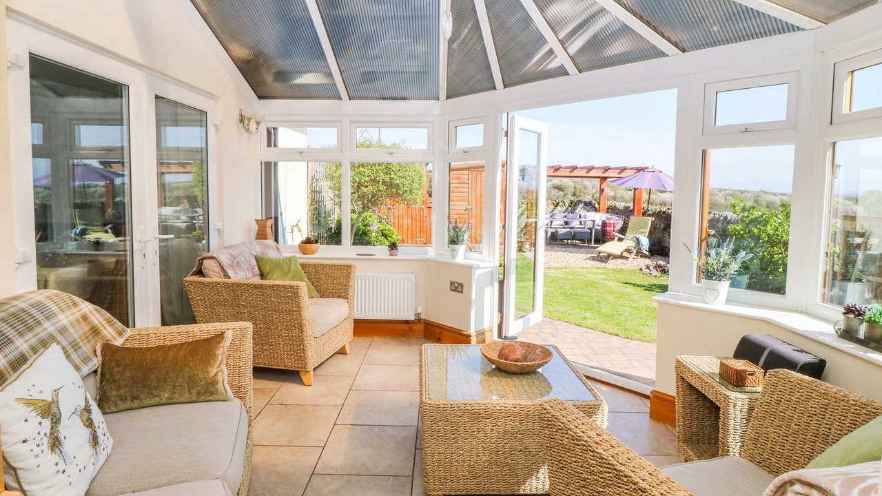 Photo of Livingroom in Newborough