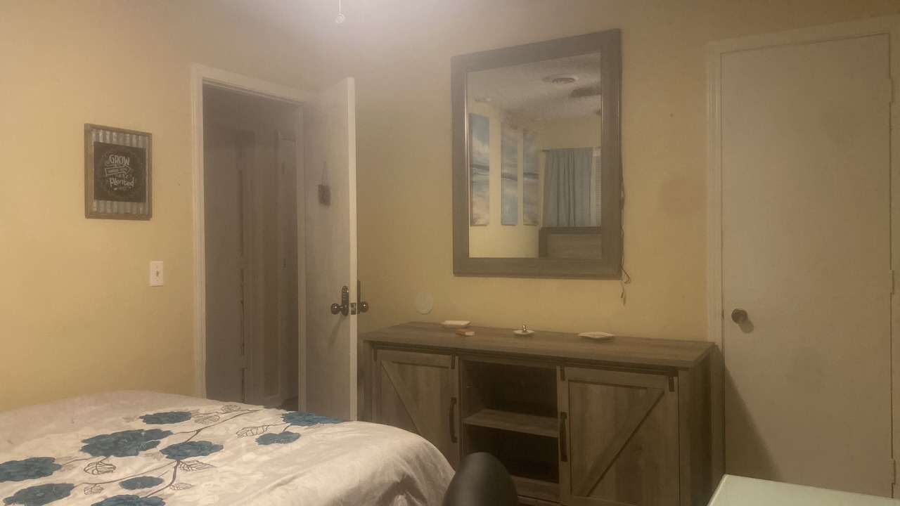 Photo of Bedroom in State Park