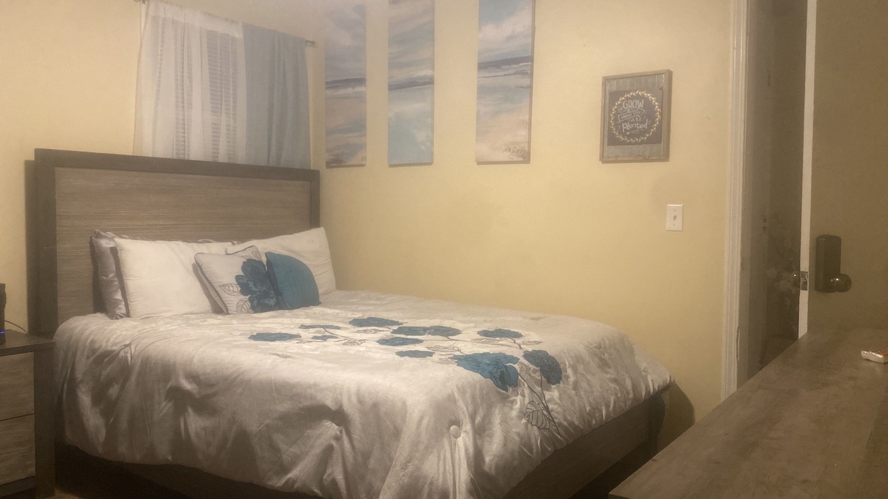 Photo of Bedroom in State Park