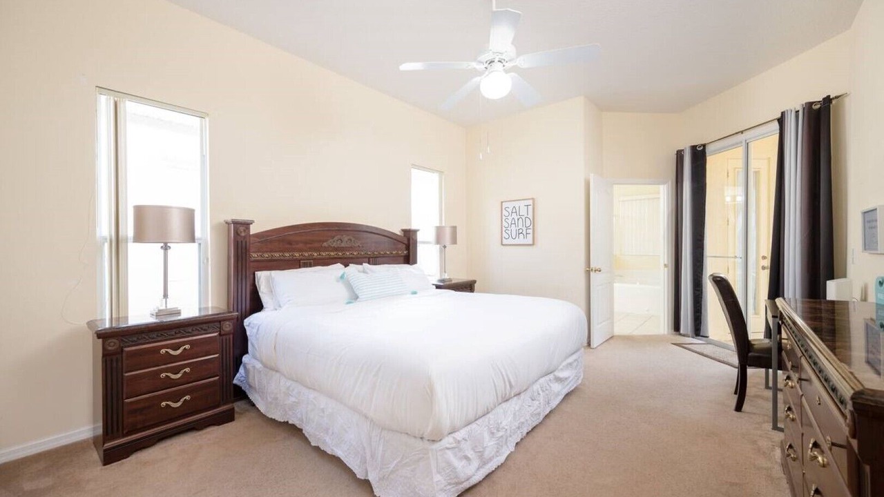 Photo of Bedroom in Lake Davenport Estates