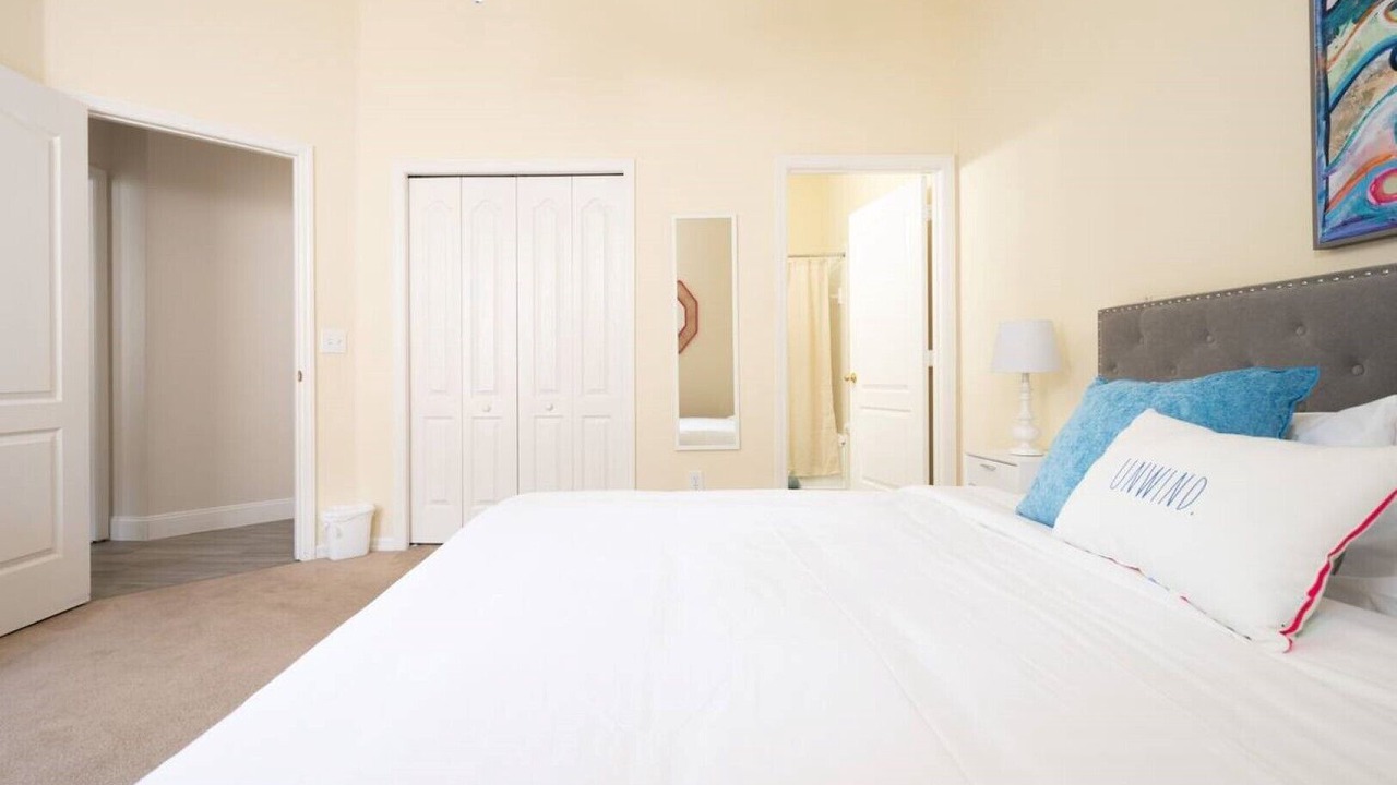 Photo of Bedroom in Lake Davenport Estates