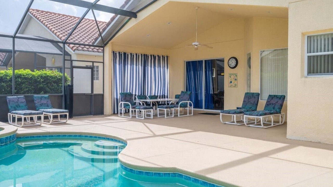 Photo of Outdoor in Lake Davenport Estates