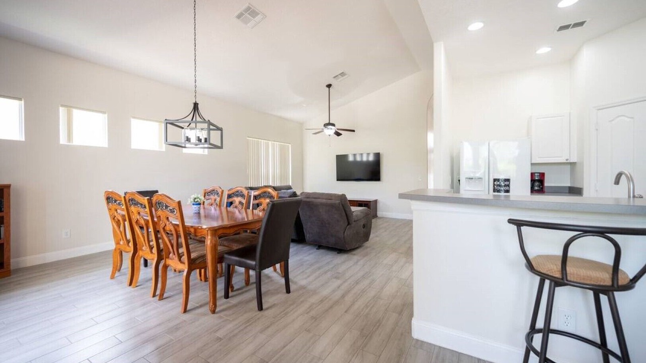 Photo of Others in Lake Davenport Estates