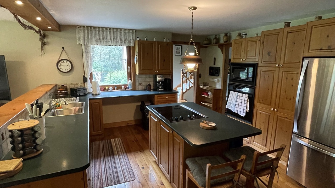 Photo of Kitchen in Caledon