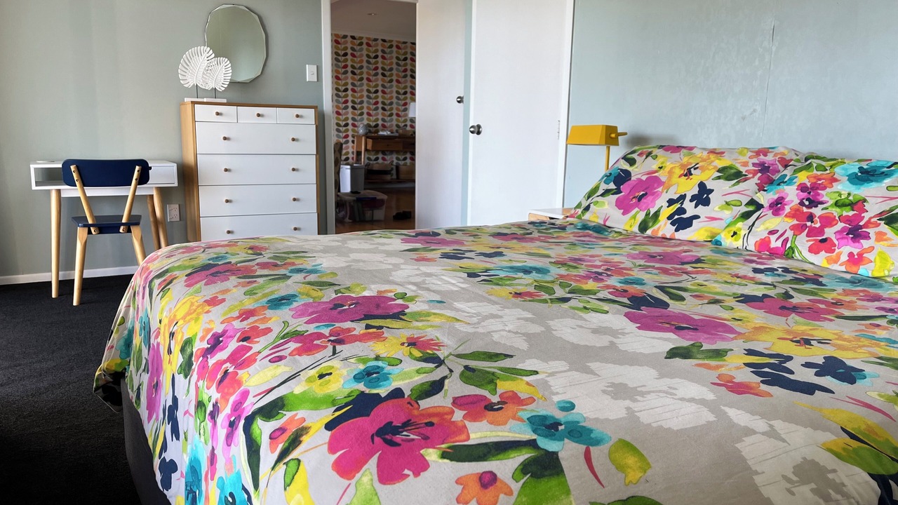 Photo of Bedroom in Pataua