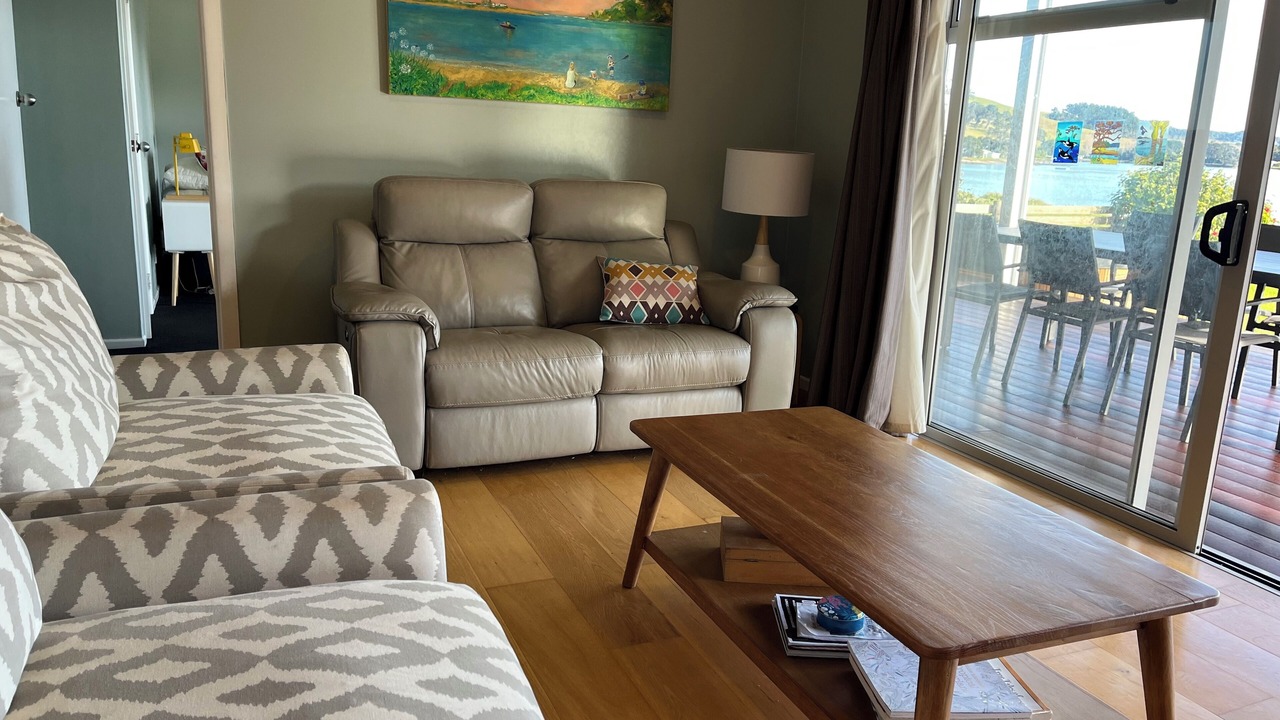 Photo of Livingroom in Pataua