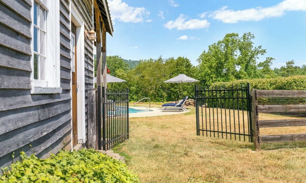 Photo of Outdoor in Dyke