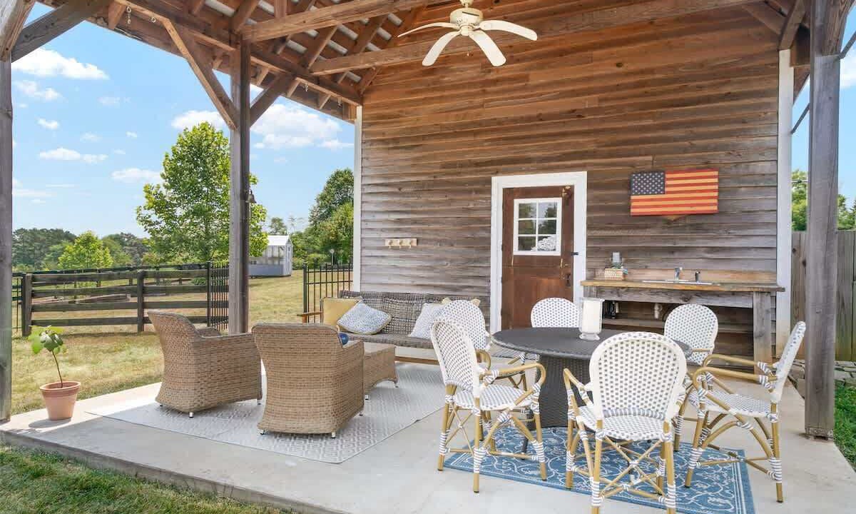Photo of Outdoor in Dyke