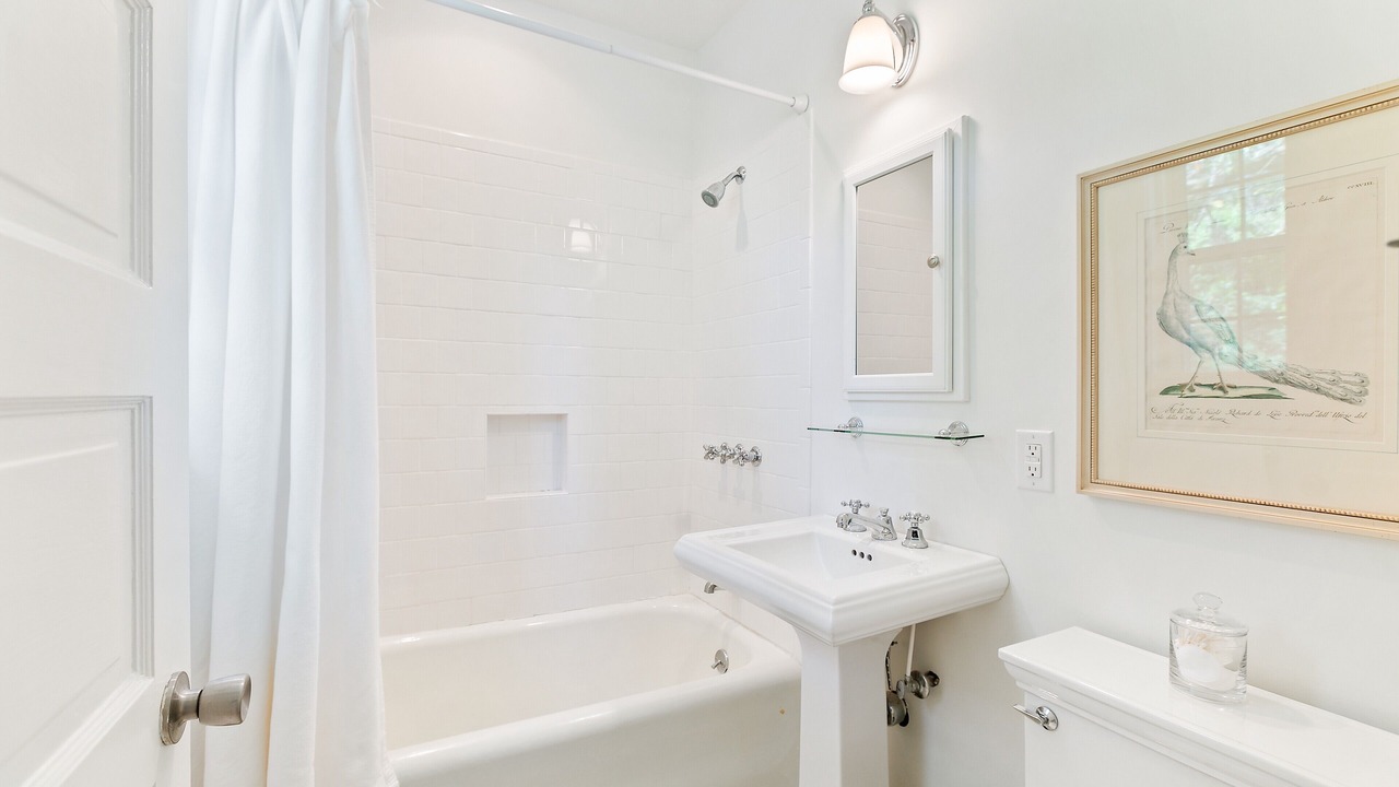 Photo of Bathroom in Barracks Rugby