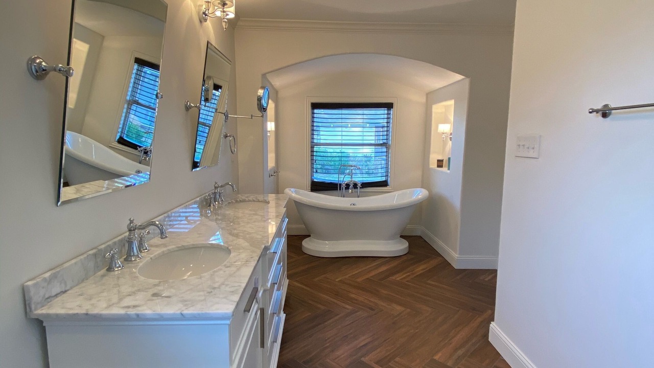 Photo of Bathroom in Artesia