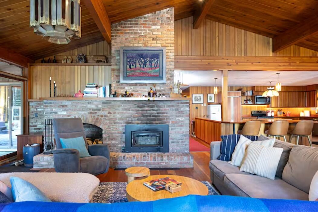 Photo of Livingroom in Irondale