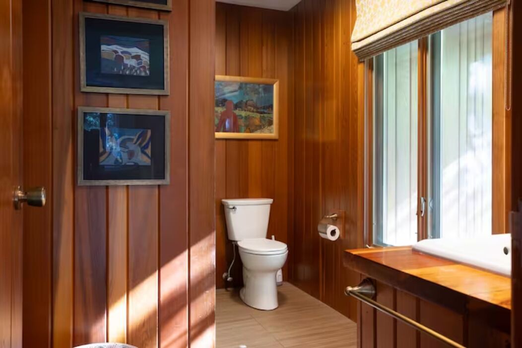 Photo of Bathroom in Irondale