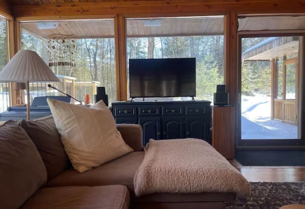 Photo of Livingroom in Irondale