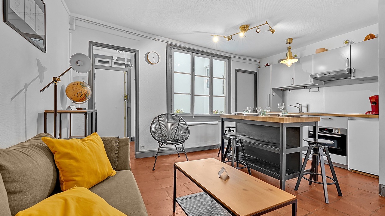 Photo of Livingroom in Carmes