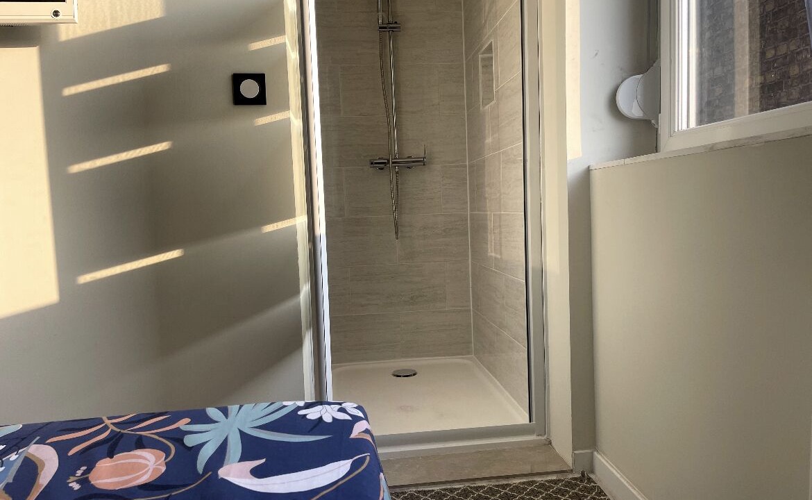 Photo of Bathroom in Saint-Pol-sur-Mer