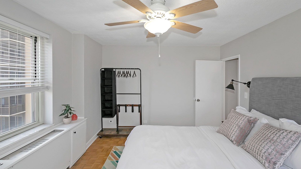 Photo of Bedroom in Peachtree Center