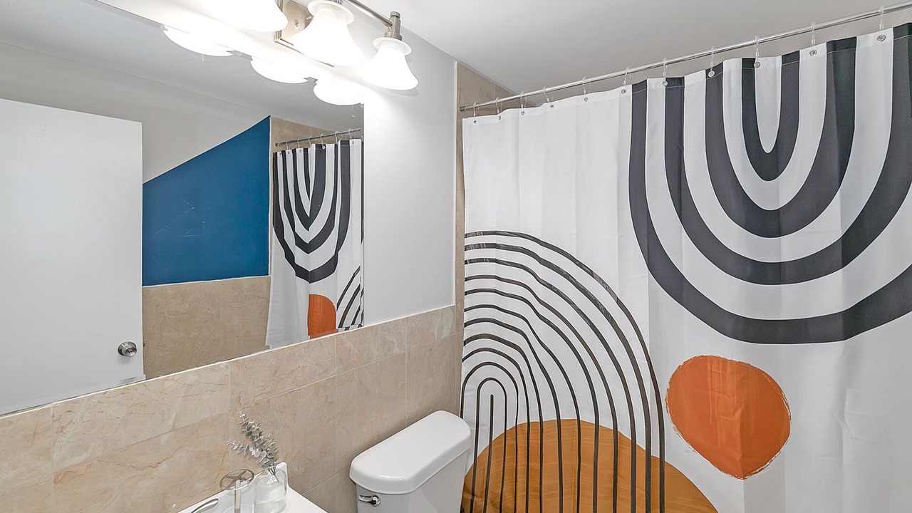 Photo of Bathroom in Peachtree Center