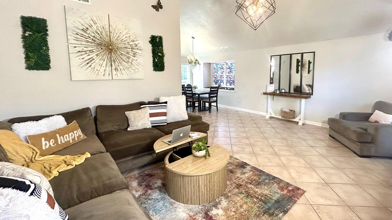 Photo of Livingroom in Barker