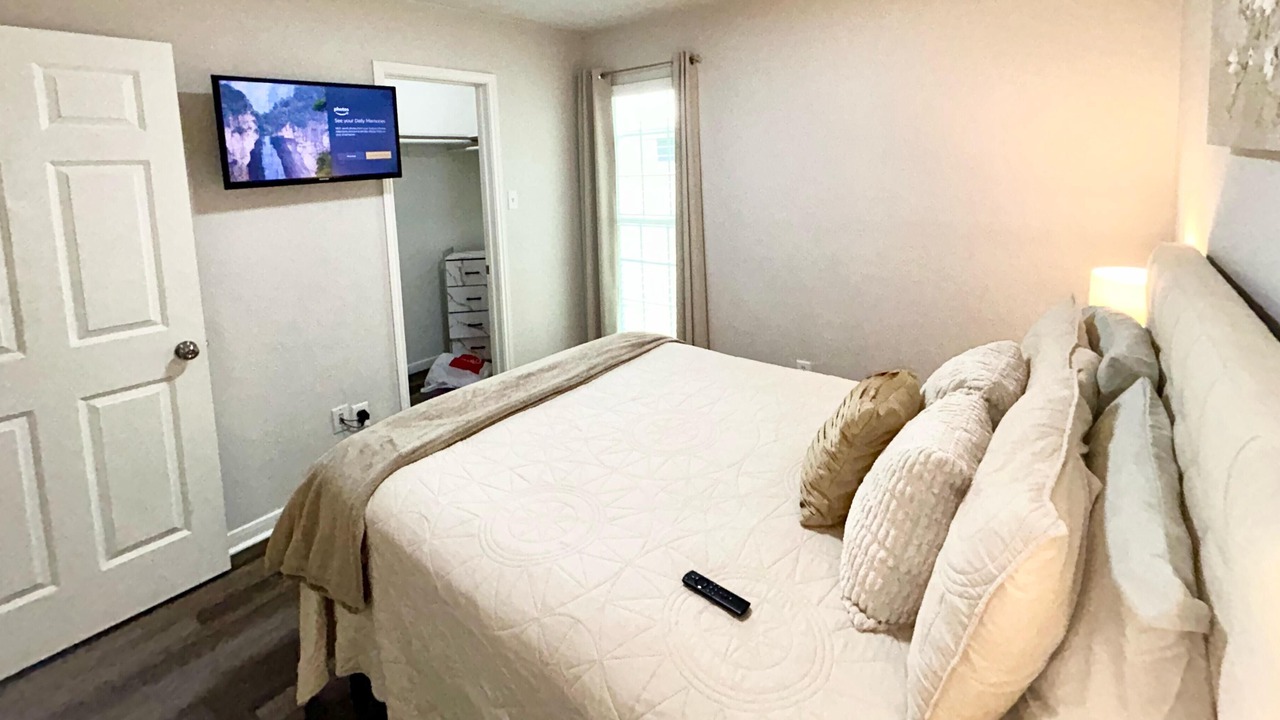 Photo of Bedroom in Barker