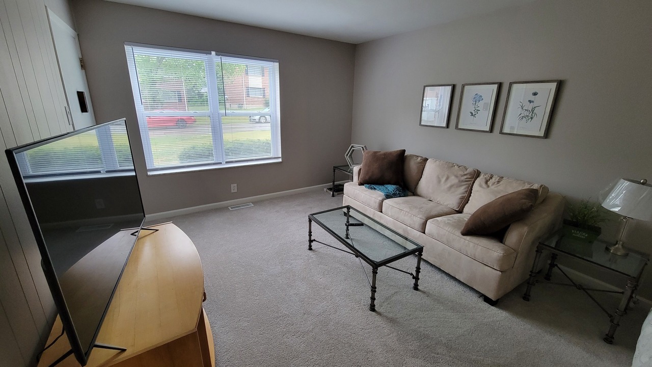 Photo of Livingroom in Ballwin