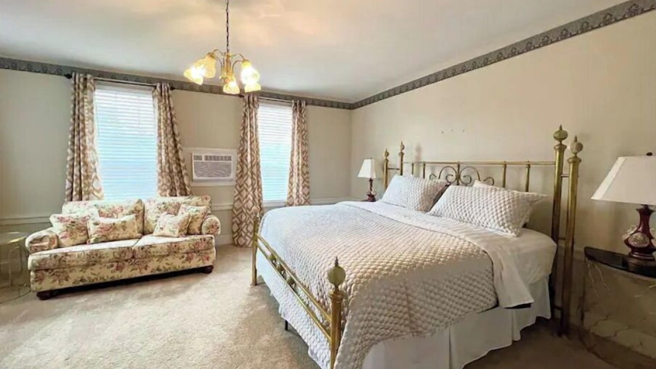 Photo of Bedroom in Mathews