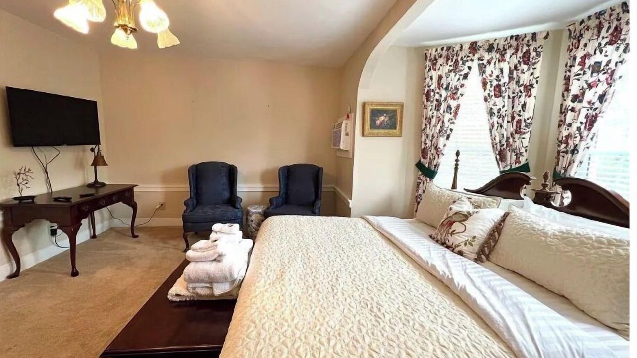 Photo of Bedroom in Mathews