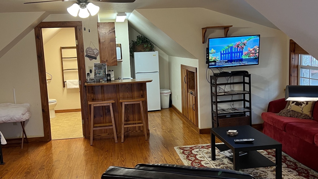 Photo of Livingroom in Pittsburg